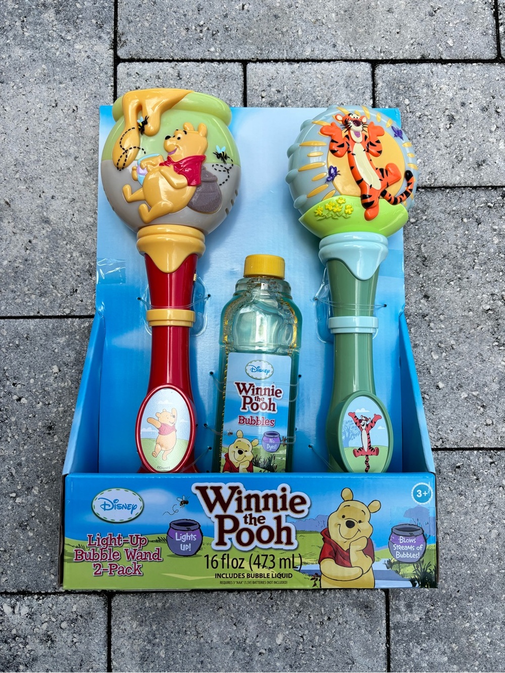 Disney Winnie the Pooh Light-Up Bubble Wand Set - Red & Green
